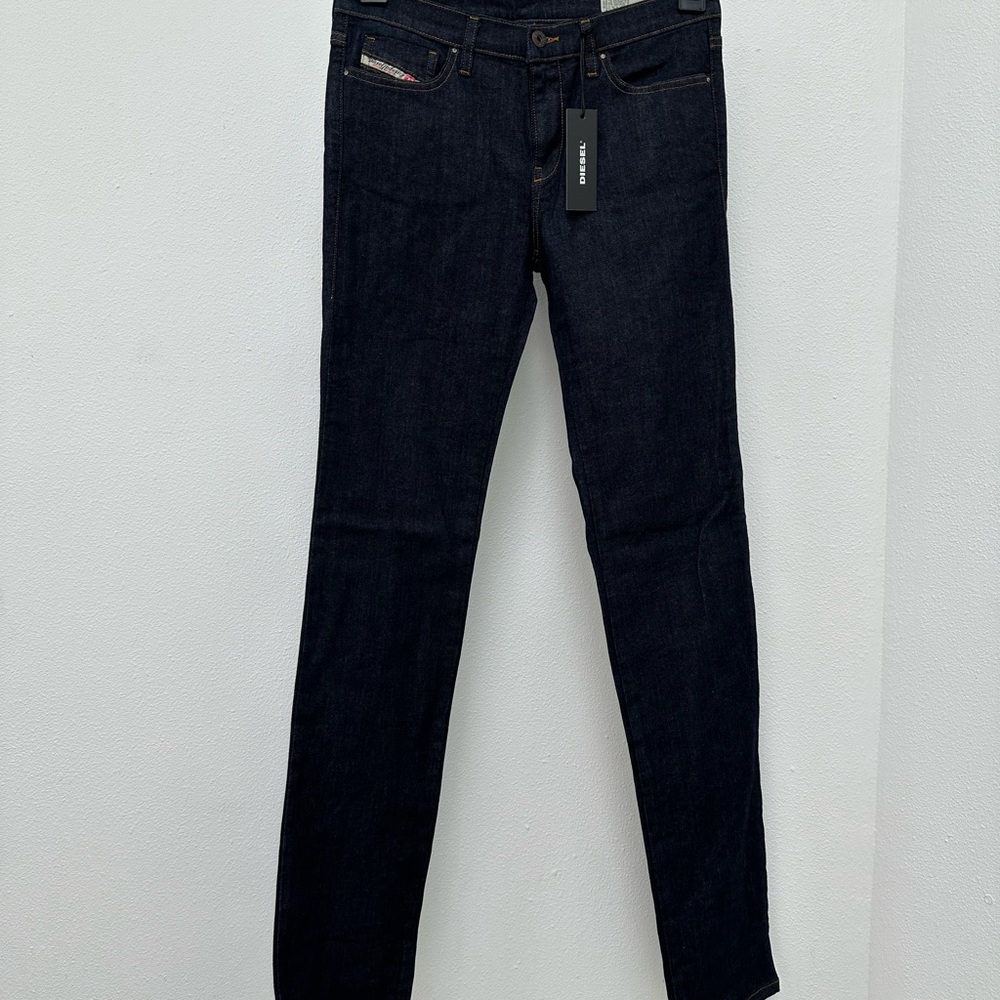 New with tags Diesel Skinny Jeans Classic Style